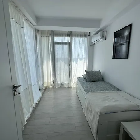 With Sea View Apartamento *